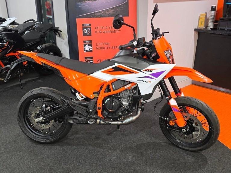 KTM 390 SMC R