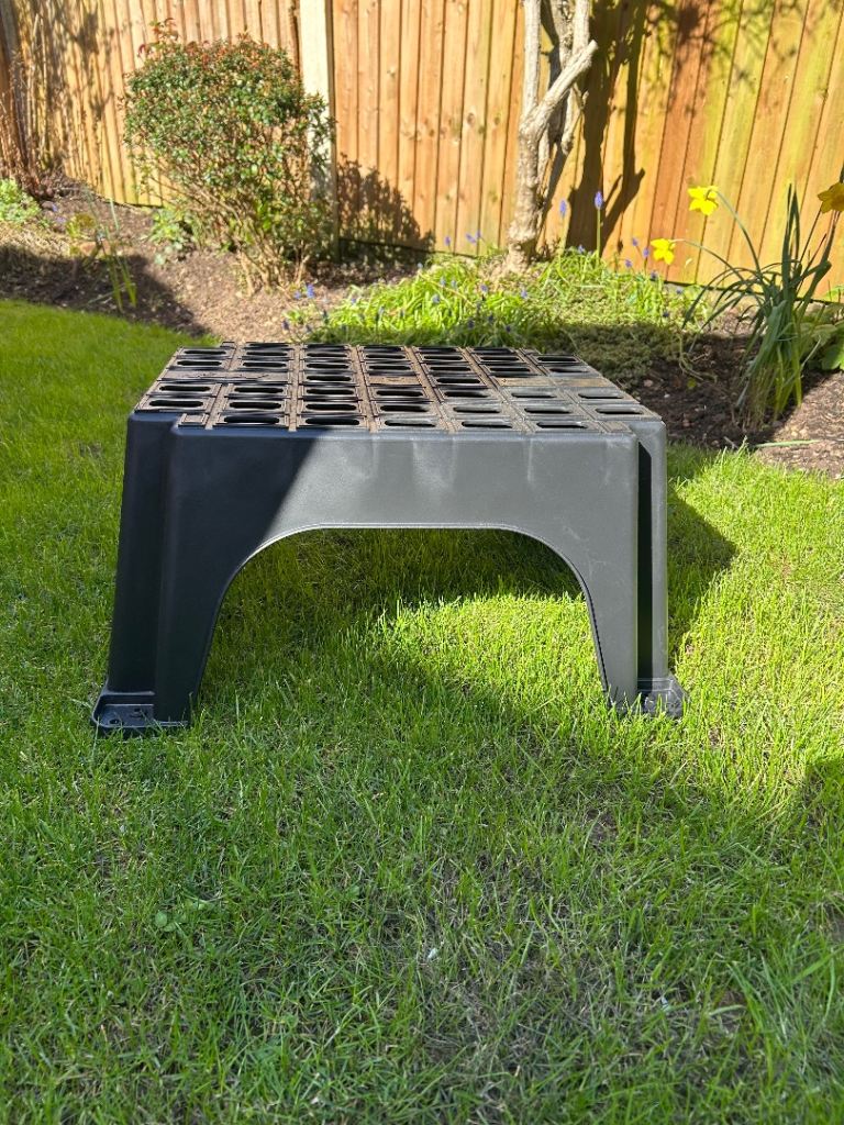 Caravan Step