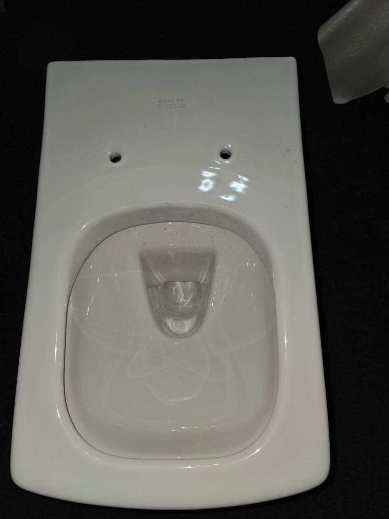 Toilet only (check all pictures please)