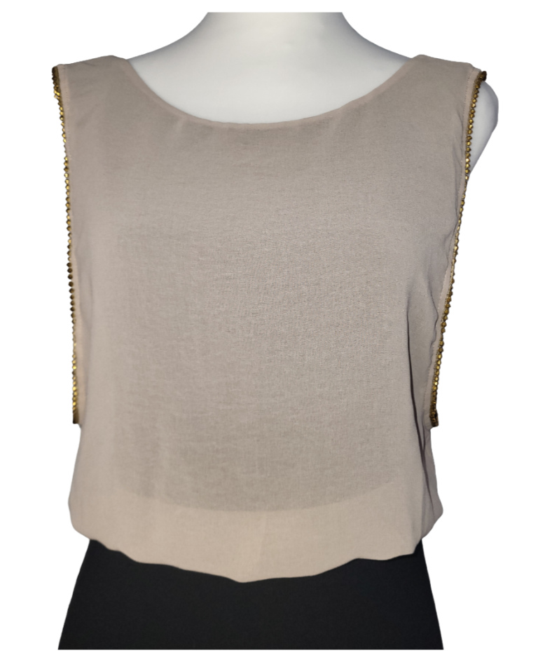 Beautiful classic out going dress