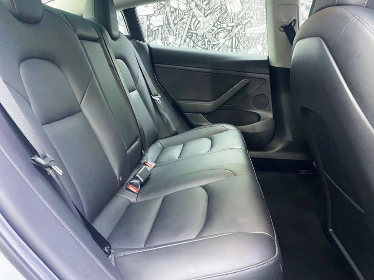 2021 Tesla Model 3 Standard Range Plus Saloon 4dr Electric Auto RWD (241 bhp) Saloon ELECTRIC Aut...