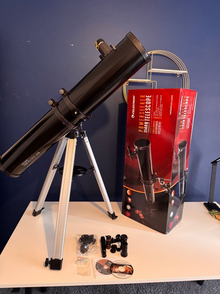 Telescope, Celestron Powerseeker 114eq