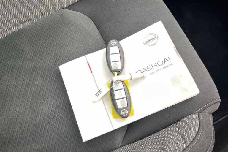 2020 Nissan Qashqai 1.3 DIG-T N-Connecta SUV 5dr Petrol Manual Euro 6 (s/s) (140 ps) SUV Petrol M...