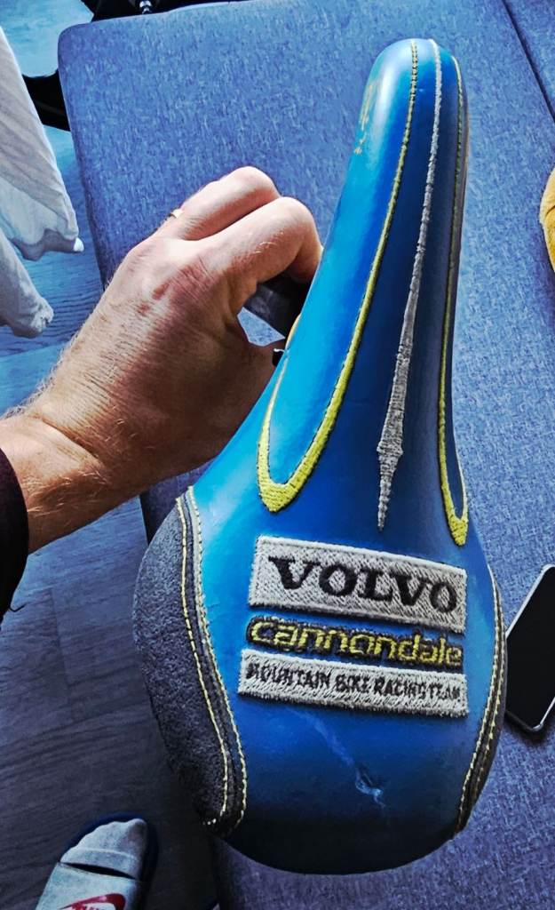 💥ULTRA RARE CANNONDALE VOLVO RACING TEAM MTB SADDLE
