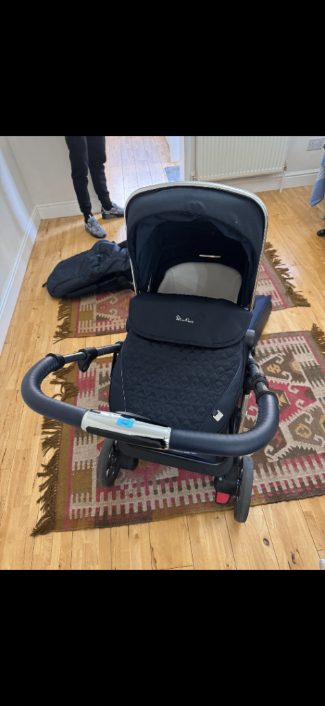 Silver Cross Pram - Pioneer 