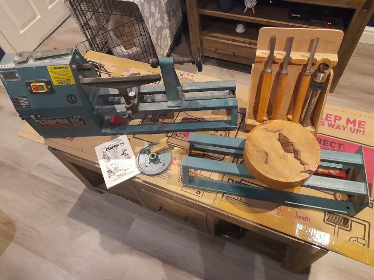 Clarke 40" Wood Lathe CWL1000 with Tools – Good Condition