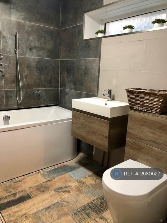 1 bedroom flat in Chatsworth Rd, Croydon, CR0 (1 bed) (#2680627)