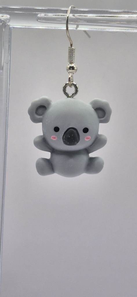 Super cute 🐨 bear earrings 