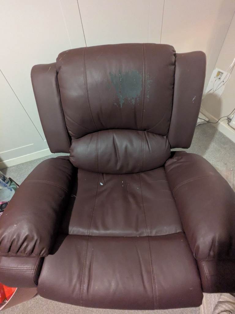  free 3 seater sofa and armchair recliners