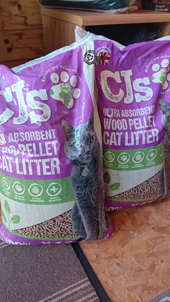 Cat Litter Wood Pellet BRAND NEW