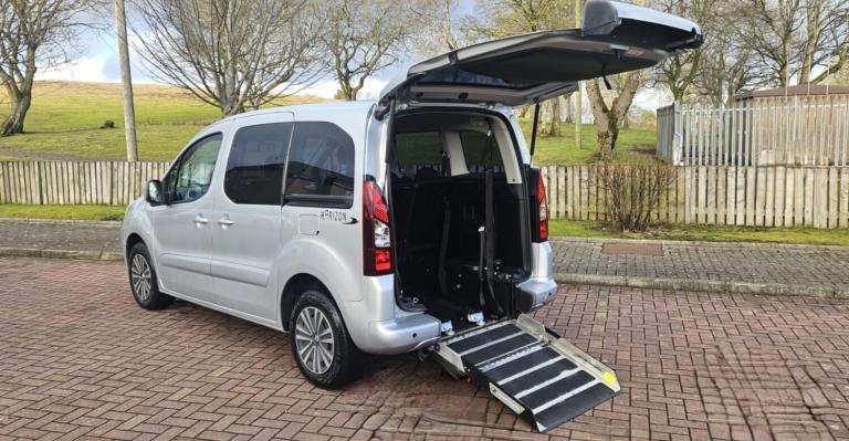 2015 Peugeot Partner Tepee 1.6 e-HDi 92 S Automatic = Wheelchair Accessible Vehicle MPV Diesel Au...