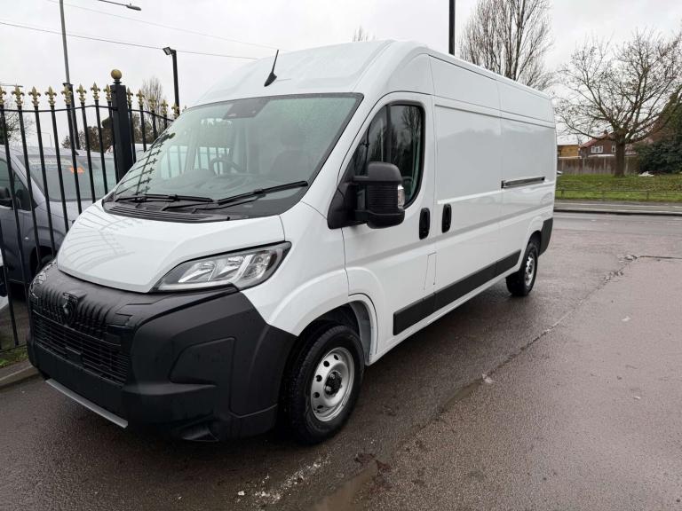 2025 Peugeot Boxer 2.2 BlueHDi 140 H2 Van Professional PANEL VAN DIESEL Manual