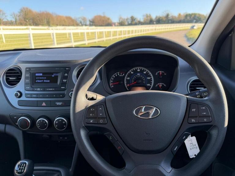 2018 Hyundai i10 1.0 SE 5dr HATCHBACK Petrol Manual