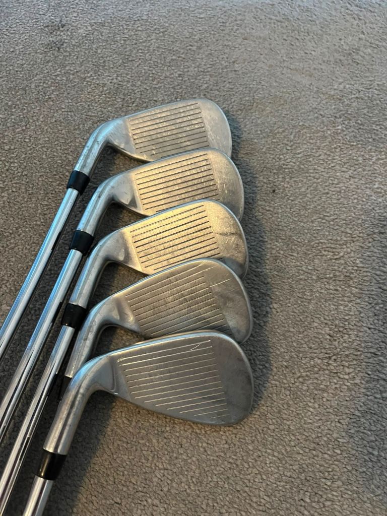 Callaway Edge Golf Iron Set – Good Condition