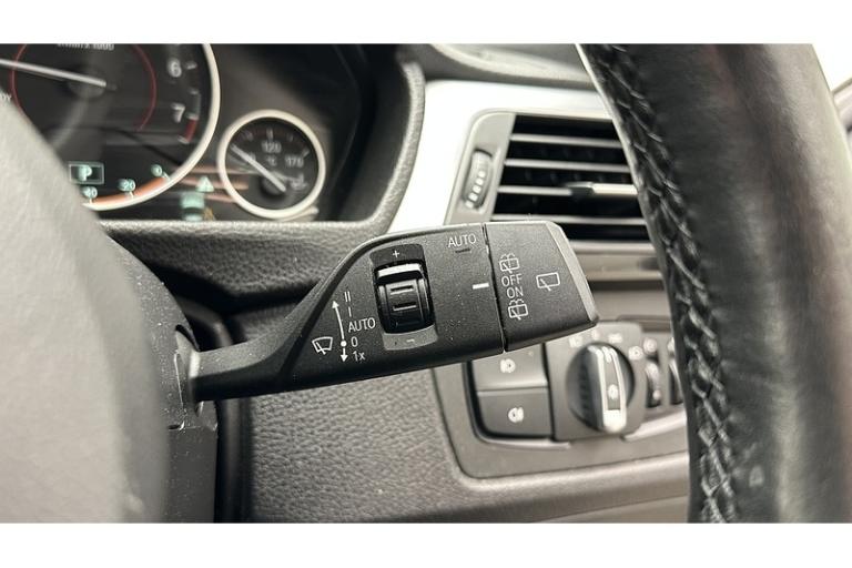 2018 BMW 3 Series 2.0 320i M Sport Shadow Edition Touring 5dr Petrol Auto Euro 6 (s/s) (184 p Est...