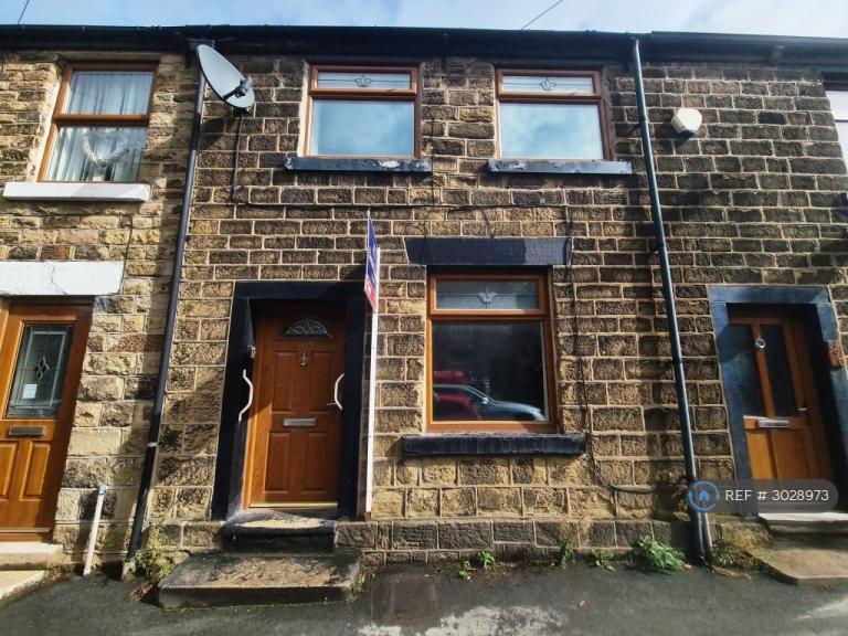 3 bedroom house in High St West, Glossop, SK13 (3 bed) (#3028973)