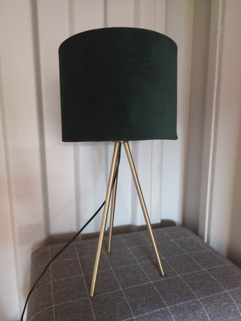 Tripod lamp 