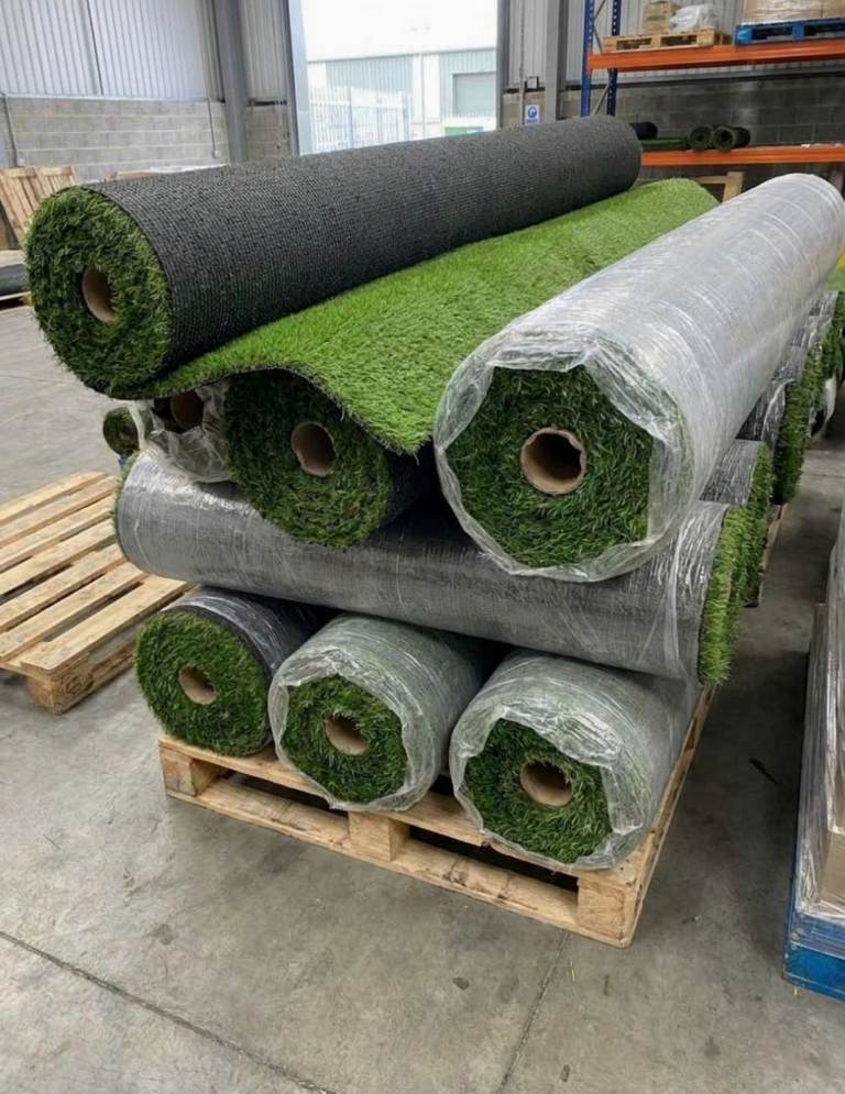 Rolls Grass Artificial premium - Cut for Size Quote) to (Message