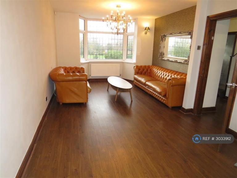 3 bedroom house in West Bromwich Road, Walsall, WS5 (3 bed) (#3033912)