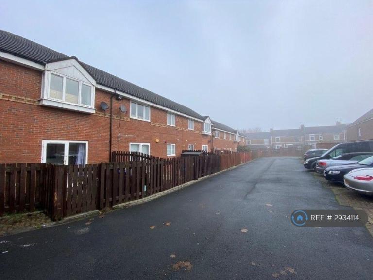 2 bedroom flat in Byerley Court, Shildon, DL4 (2 bed) (#2934114)