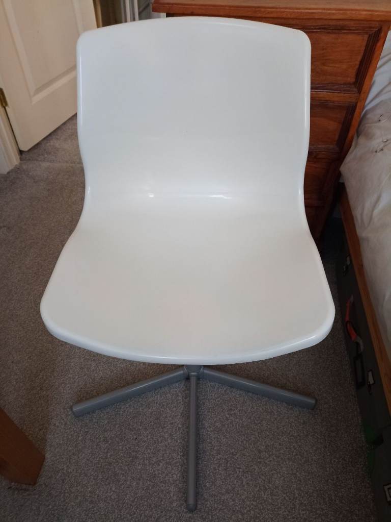 White Swivel Office Chair - Good Condition