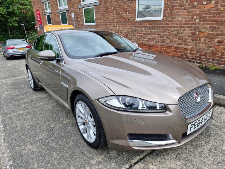 Jaguar XF 3.0D V6 luxury in absolute stunning condition 