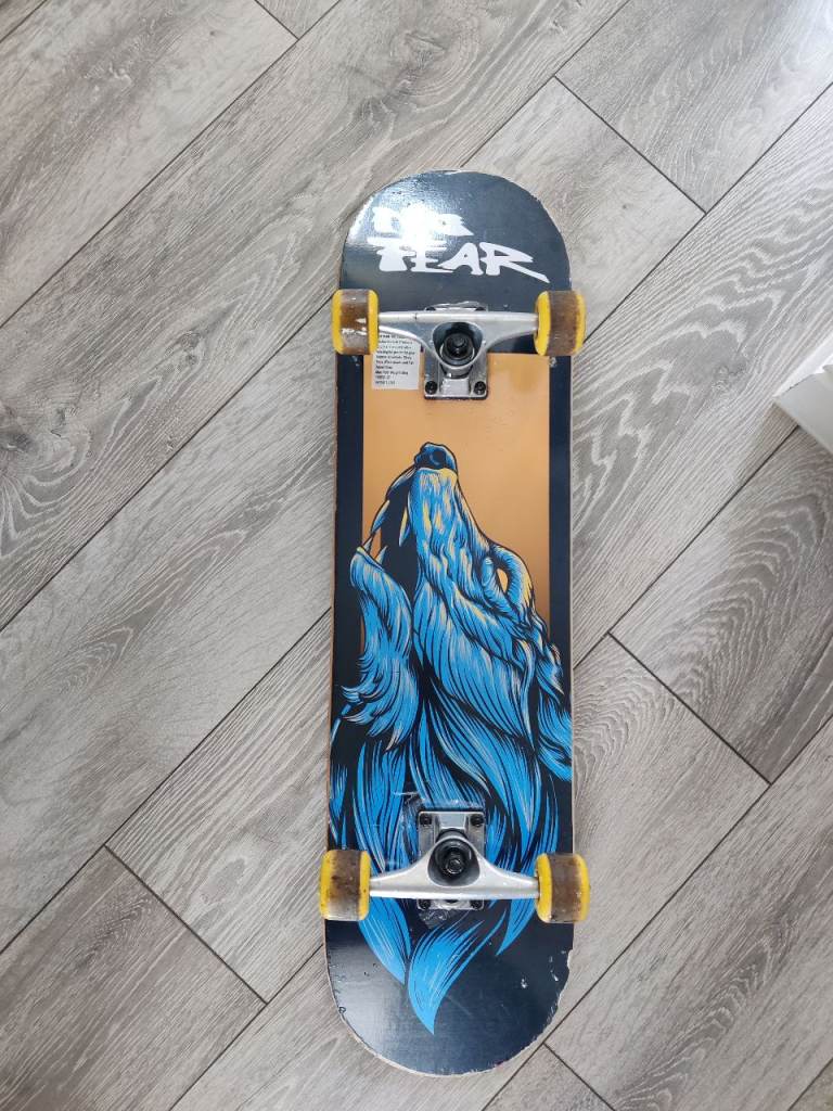No Fear Skateboard - Excellent Condition 
