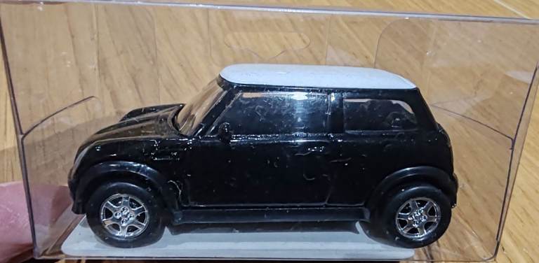MINI COOPER - DIE-CAST PULL BACK ACTION