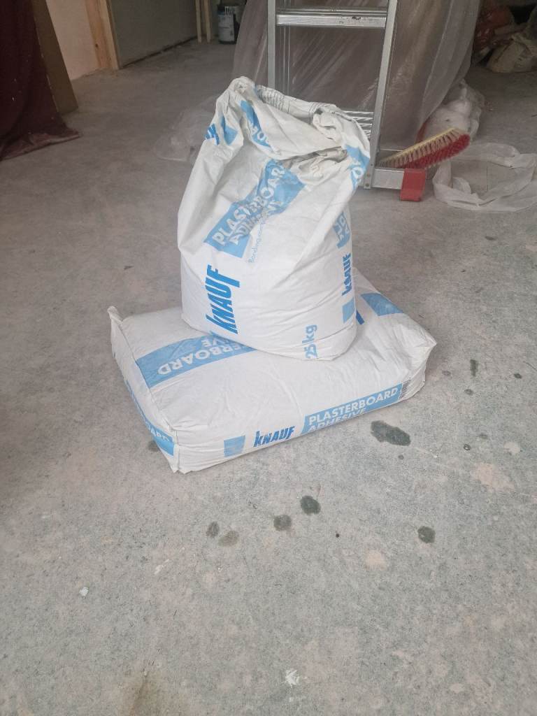 Plasterboard adhesive 