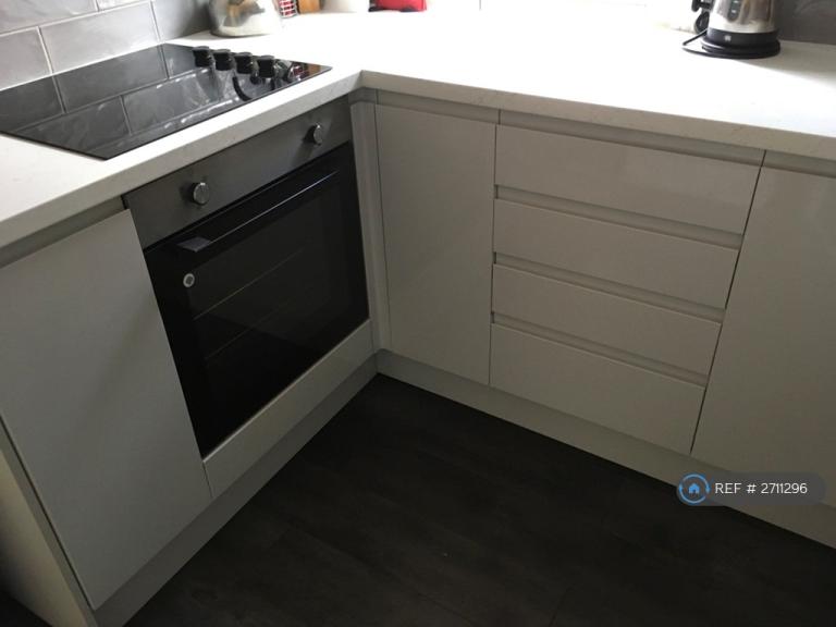 2 bedroom flat in Tennyson Road, Southampton, SO17 (2 bed) (#2711296)