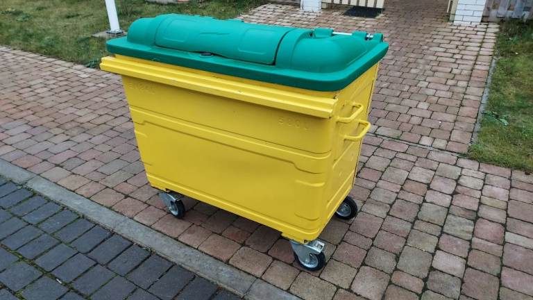 STORM 500L Yellow Wheelie Bin, Glavanised Metal - Very Good Condition