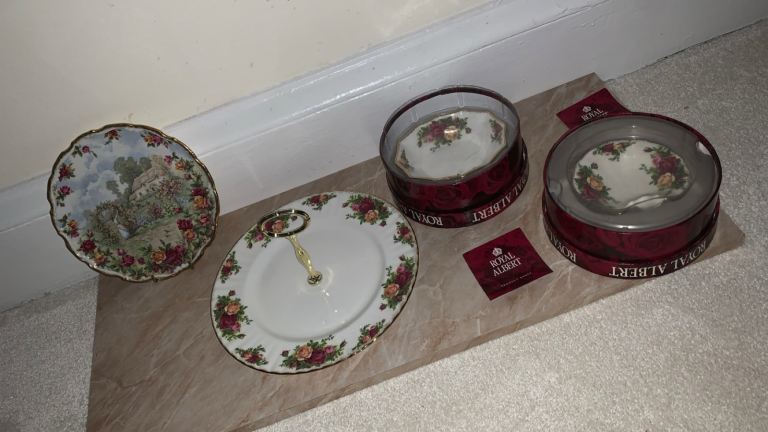 Royal doultain old country roses set