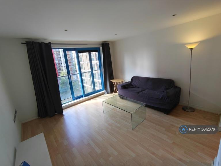 1 bedroom flat in Westgate Apartments, London, E16 (1 bed) (#3012878)