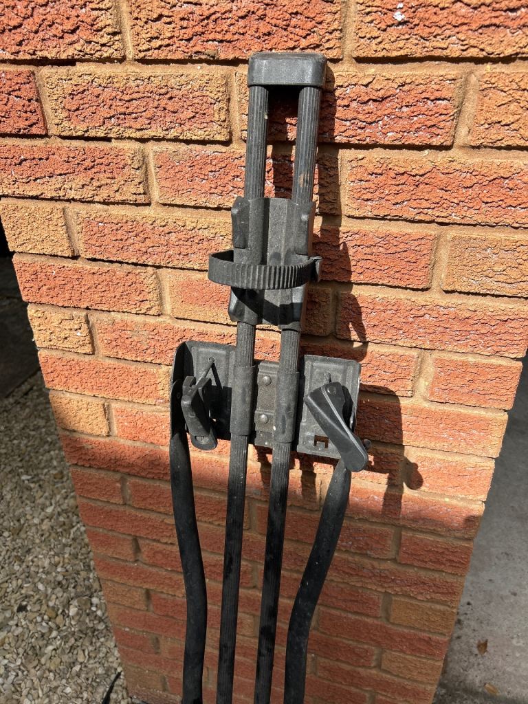 Halfords Roof mounted cycle rack