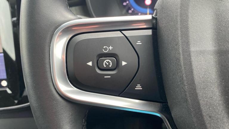 2024 Volvo XC40 2.0 B3P Ultra Dark 5dr Auto ESTATE PETROL Automatic