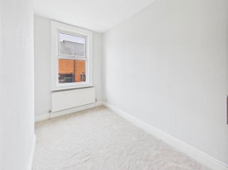 Single room for rent in Barton street 