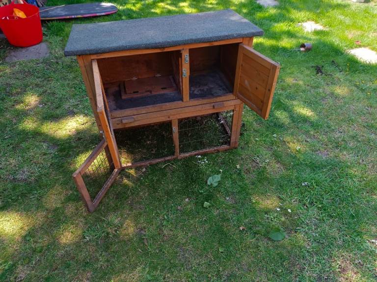 Rabbit hutch 