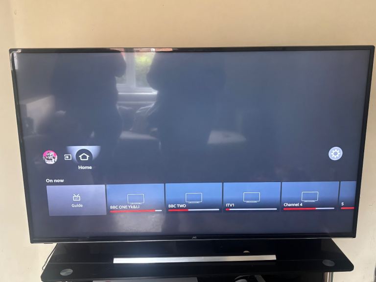 JVC Smart TV with Remote – Good Condition
