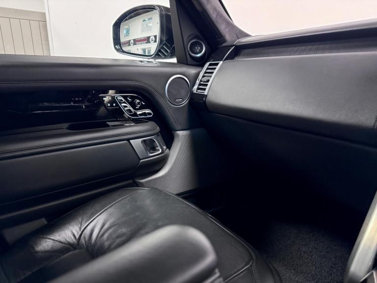  Land Rover Range Rover 4.4 SD V8 Autobiography SUV 5dr Diesel Auto 4WD Euro 6 (s/s) (339 ps) Die...