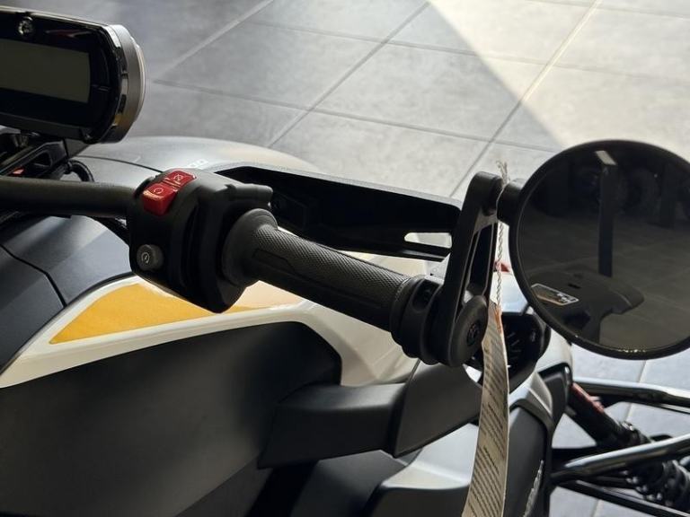 Can-Am Ryker 900 Rally 900 ACE 3-Wheel 