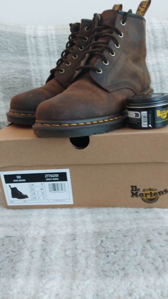 Dr martens, crazy horse, brown boots. Size 9 Great condition 