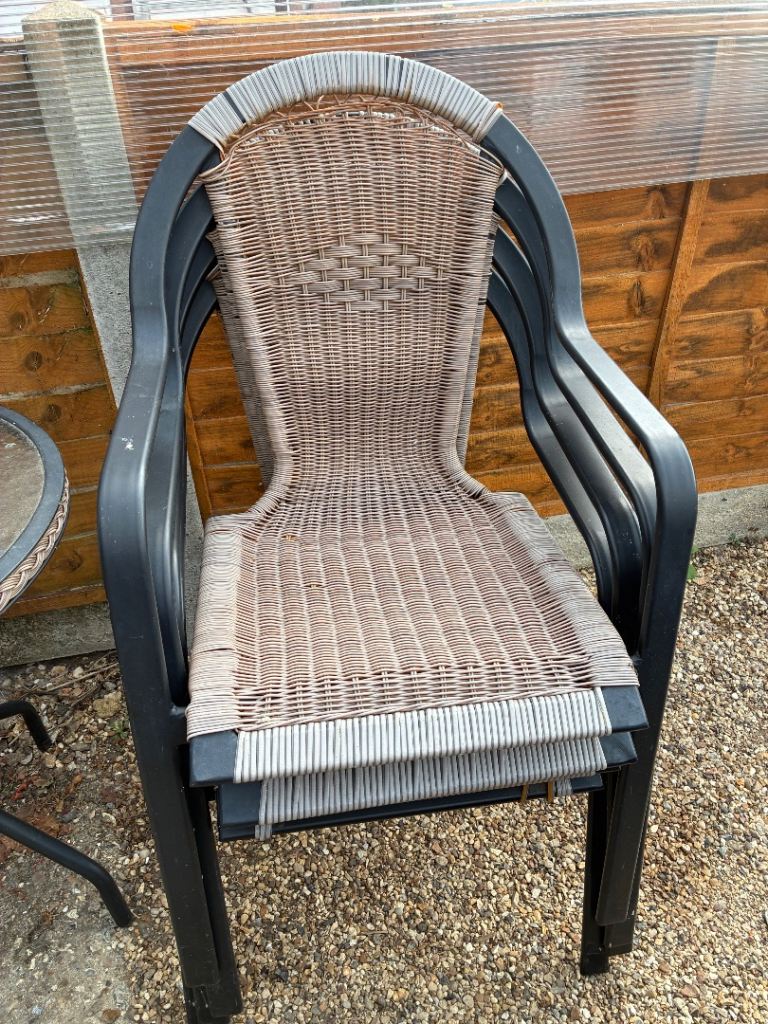 Set 4 chairs and glass bistro table 