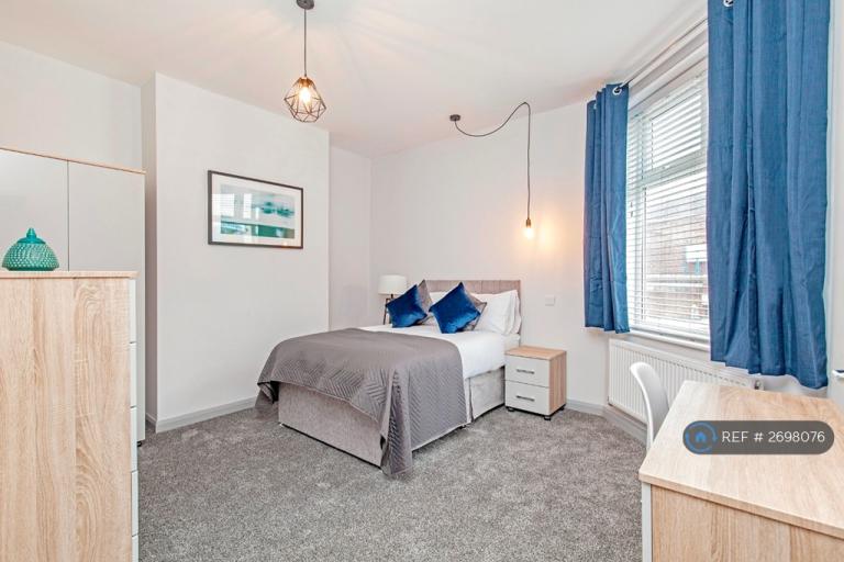1 bedroom in Hickmott Road, Sheffield, S11 (#2698076)