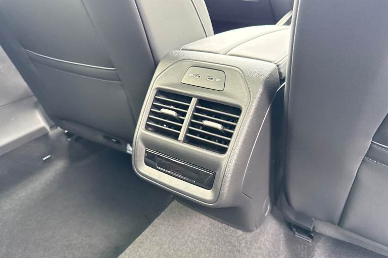 2025 Volkswagen Passat 1.5 eTSI MHEV Elegance DSG Euro 6 (s/s) 5dr Estate Automatic