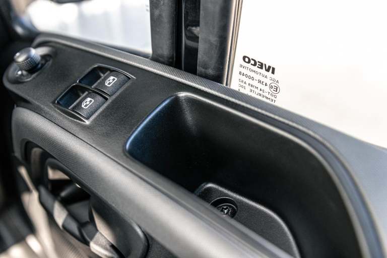 2025 IVECO DAILY 7.2T 180BHP MANUAL RECOVERY TRUCK TILT AND SLIDE FULLY LOADED!