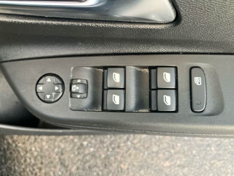 2022 Vauxhall Corsa 1.2 Turbo Ultimate 5dr Hatchback PETROL Manual