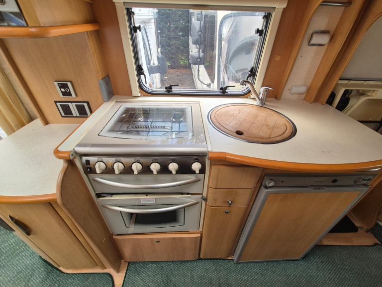 Swift Suntor 590RL Coachbuilt Motorhome 2004