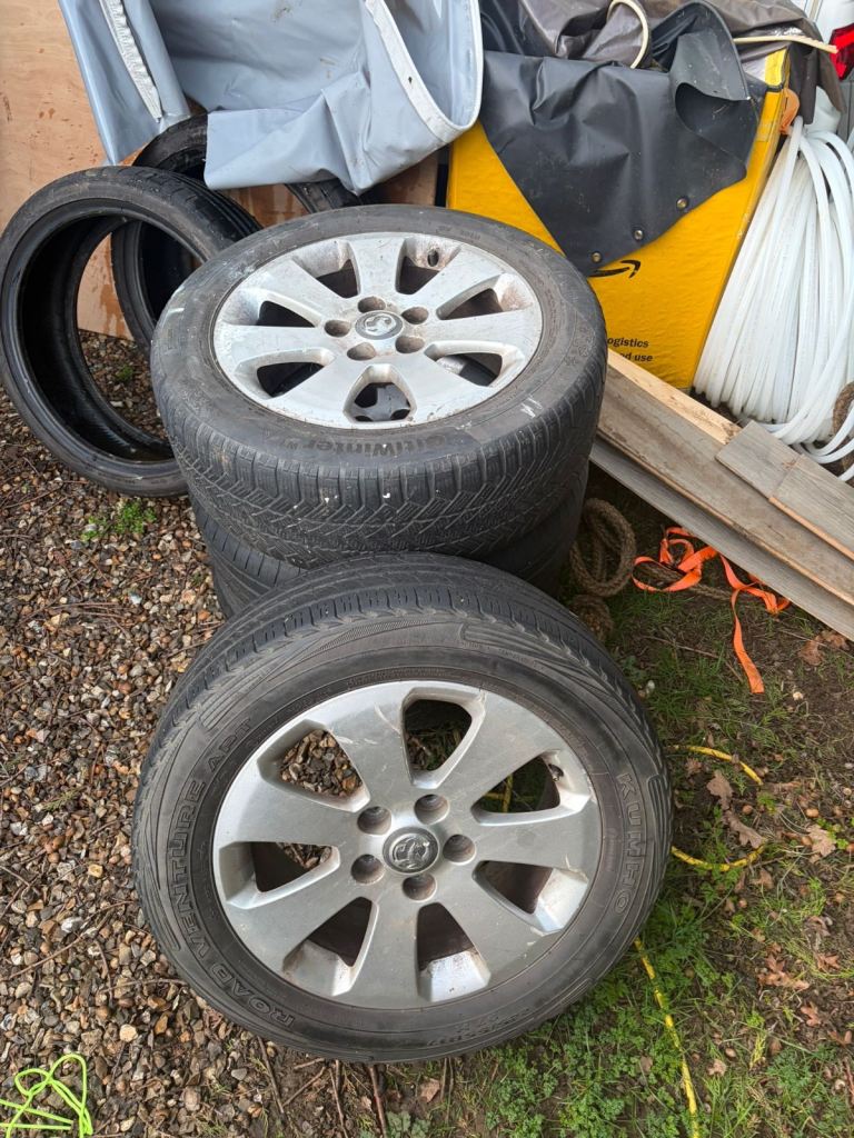 Vauxhall insignia alloys and tyres