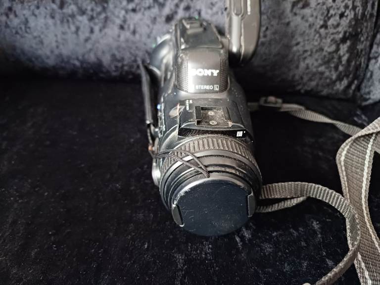 SONY CCD FX500E VIDEO CAMCORDER SPARES OR REPAIR 