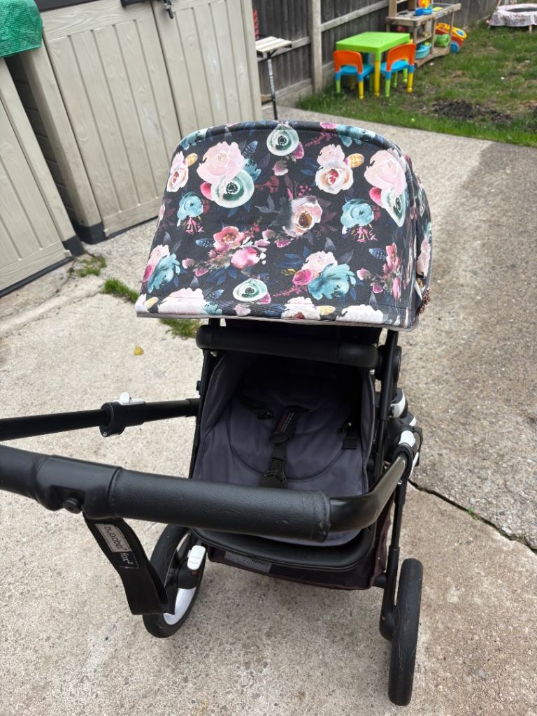 Bugaboo Fox 2 Base Frame with Fabric and Pink Hood